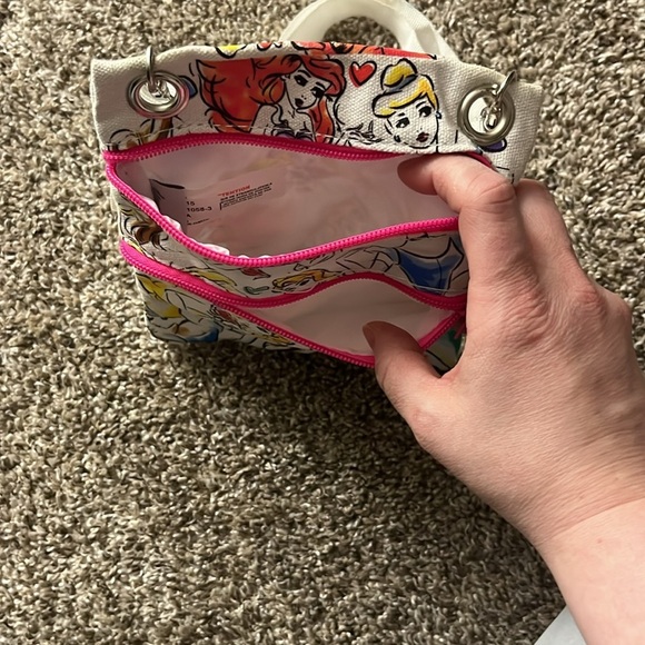 Disney princess Crossbody Bag - Picture 3 of 6